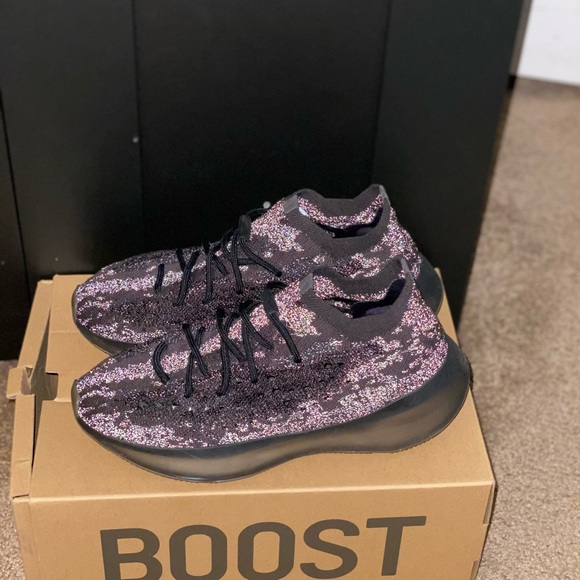 Yeezy Boost 380 Onyx Reflective size 9 - Picture 5 of 10